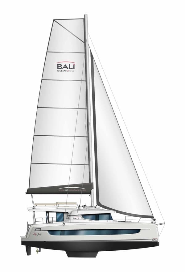 Bali 4.4 exterior side profile